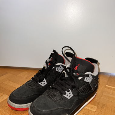 Jordan 4 Retro Black - Size 36