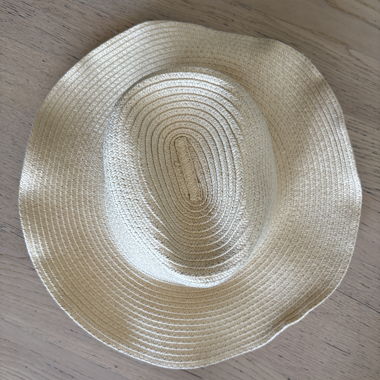 Chapeau de paille tressé 