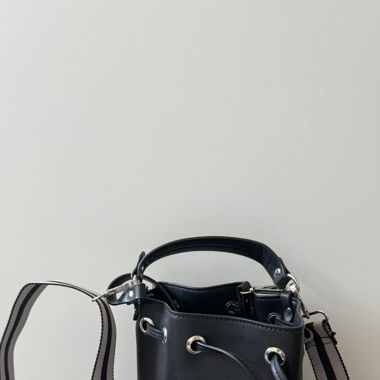 Zara schwarze Tasche