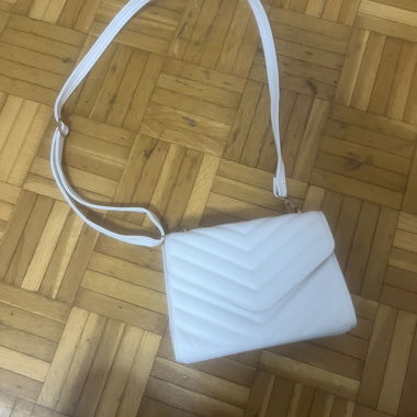Weisse Tasche