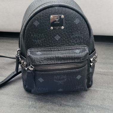 Rare mini sac à dos MCM à porter en bandoulière
