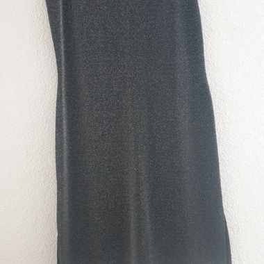 Schwarzes Kleid