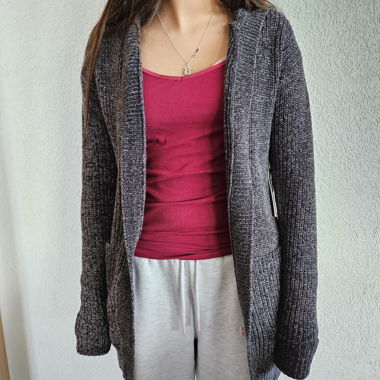 Gilet con cappuccio grigio scuro