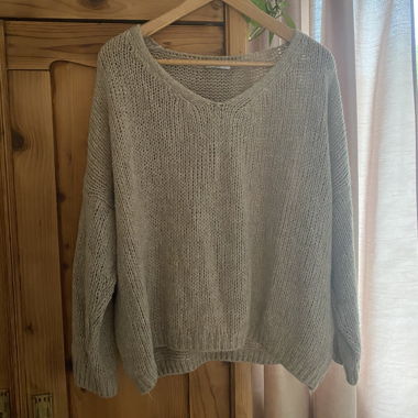 Beige knitted Pullover