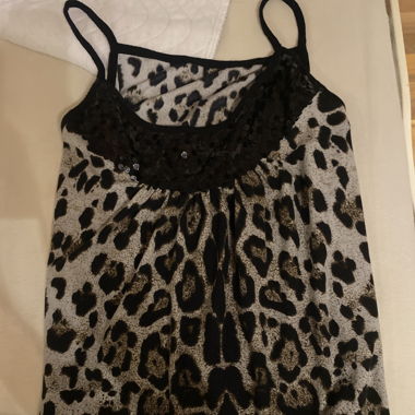 Leoshirt mit Pailetten