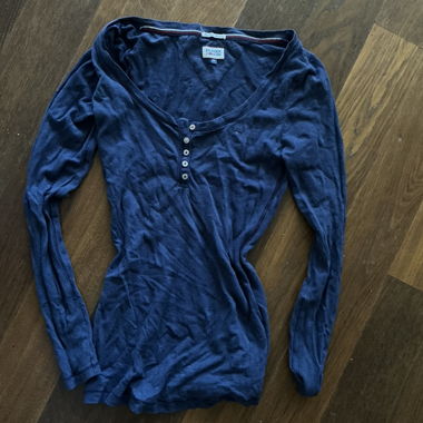 Blue long sleeve henley top elena gilbert