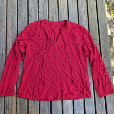 Red Long-Sleeve Top in Viscose
