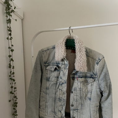 Levis Jeansjacke gefüttert