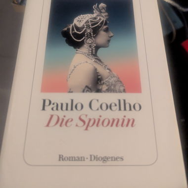 Paulo Coelho – Die Spionin, Roman
