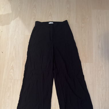 Schwarze Baggy Stoffhose