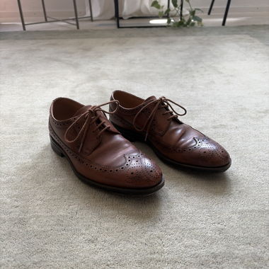 Clarks Wingtip, chaussures Budapester marron à lacets