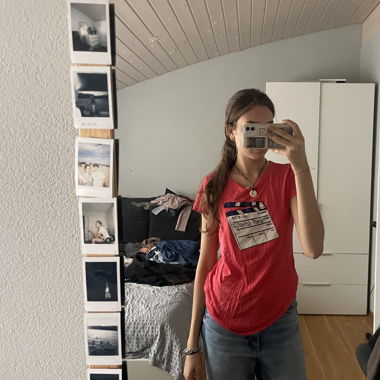 Bright T-shirt 