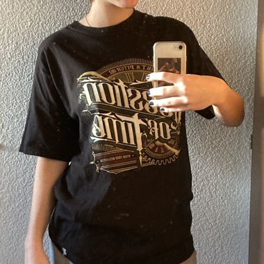 Schwarzes Graphic Shirt