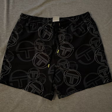 Bade-Shorts mit Muster