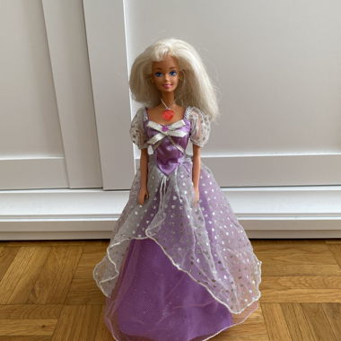 Barbie Mattel Vintage Princess Easy to dress doll