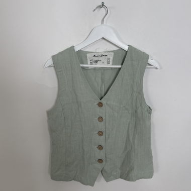Gilet in lino con bottoni