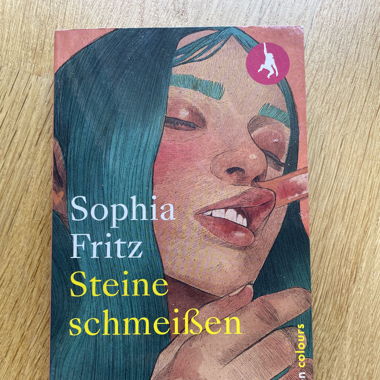 Sophia Fritz - Steine schmeissen