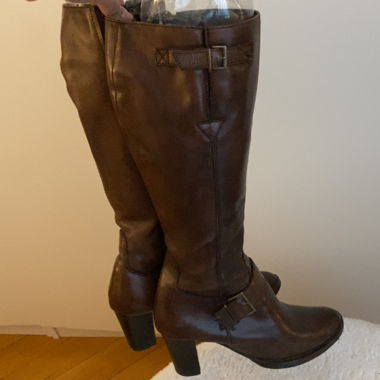 superbes bottes en cuir marron