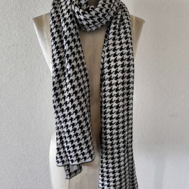 Houndstooth Scarf