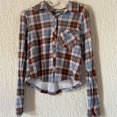 Women’s Plaid Blouse