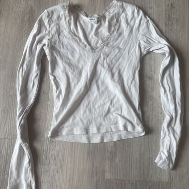 Subdued White Lace Long-Sleeve Top