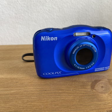 Nikon Coolpix S33 - Kamera blau
