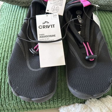 CRIVIT Water Shoes Size 39