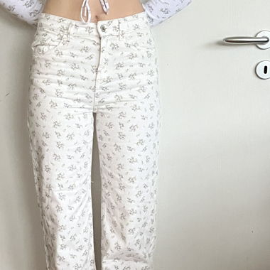 H&M cute flower jeans