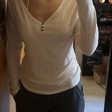 White ribbed long sleeve top