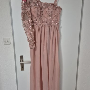 Evening dress / maxi dress