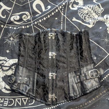 Gothic Unterbrustkorsage