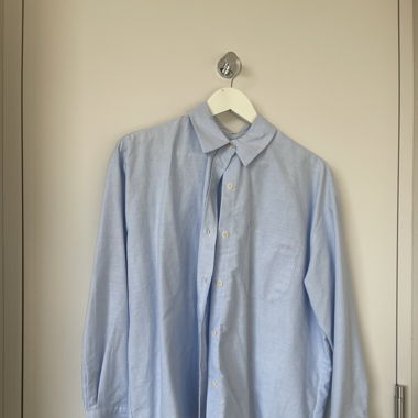 Blaues Hemd