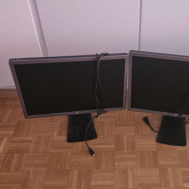 2 Monitor HP EliteDisplay E241i