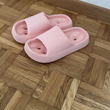 Tongs de bain roses