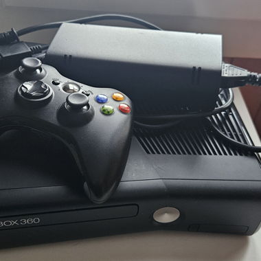 Xbox Model 1439 mit 1 Controller 
