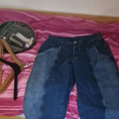 Diverse Jeans Hosen und ein Jeans overall