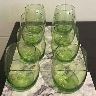 8 water glasses