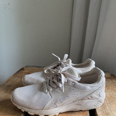 Asics Schuhe Sand