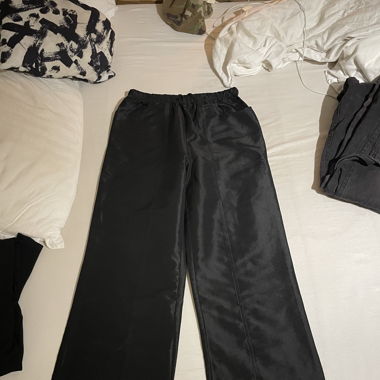 Black baggy pants