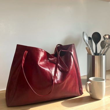 Beautiful wine-red shoulder bag – new