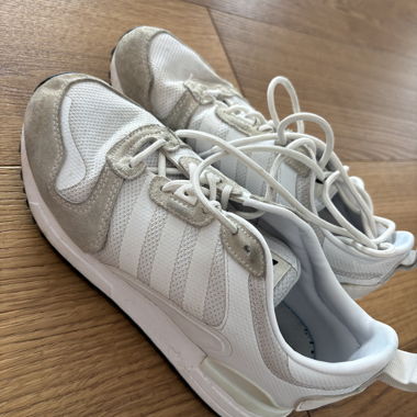 Adidas ZX 700 HD Sneakers