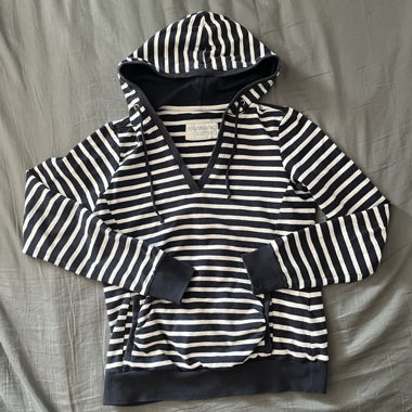 striped hoodie