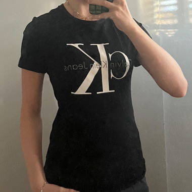 Calvin Klein t shirt