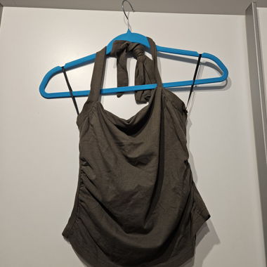 Backless top