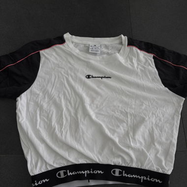 Champions Sport T-shirt