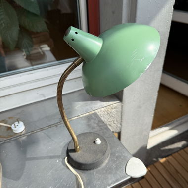 Lampada da tavolo vintage verde