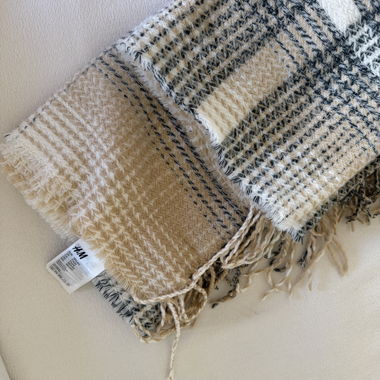 H&M Checkered Scarf