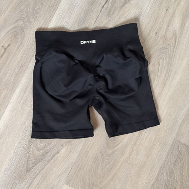 Shorts sportivi neri DFYNE