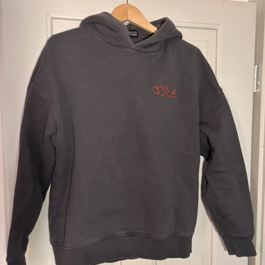 Kapuzenpulli von VOGUE