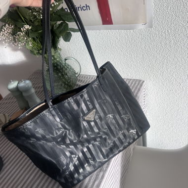 Schwarze MCM Schultertasche